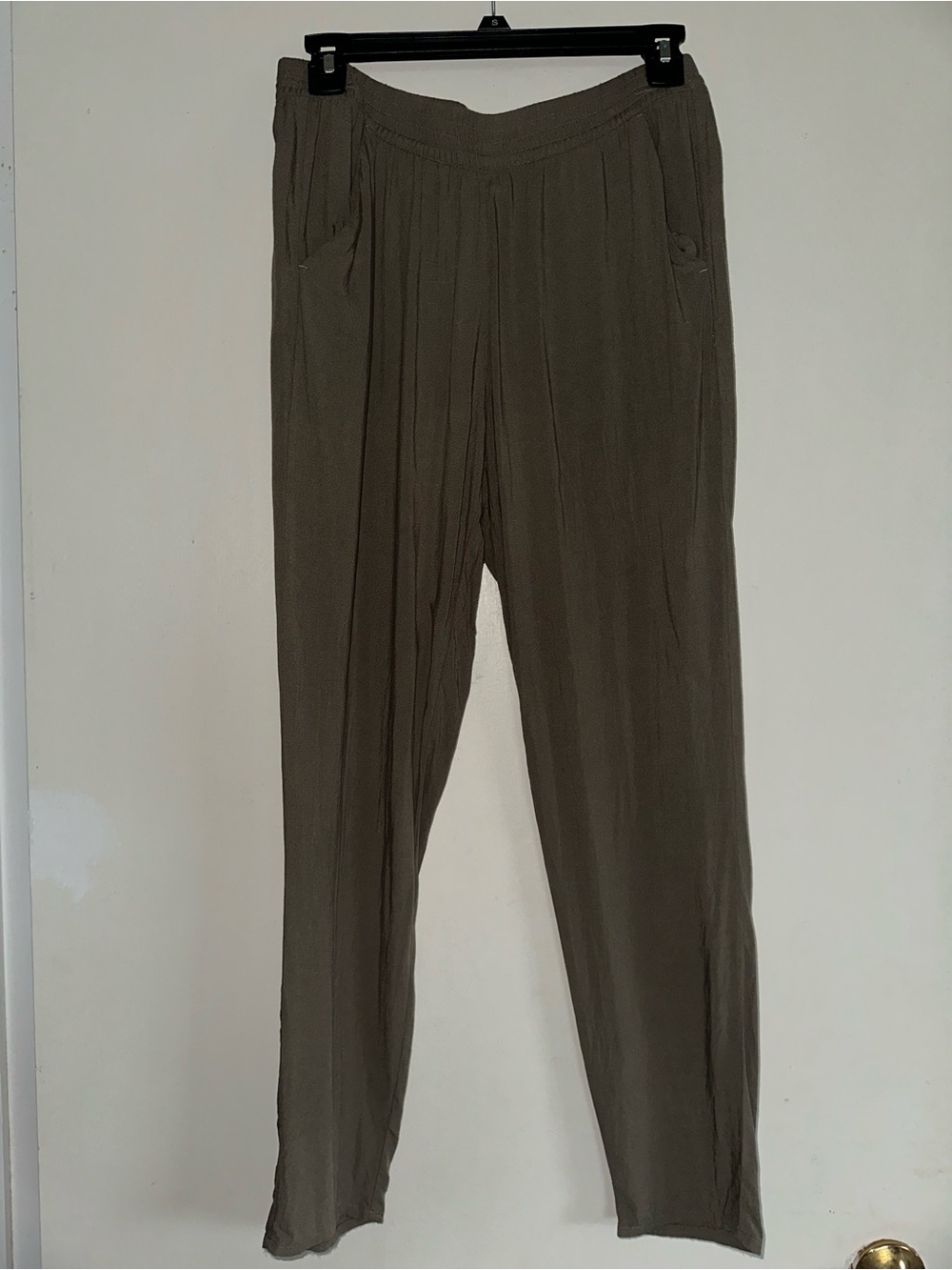 H&M Olive Green Elastic Waist Drapey Pants - Picture 1 of 3